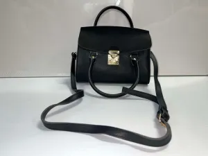 Black hand purse with gold clasp
